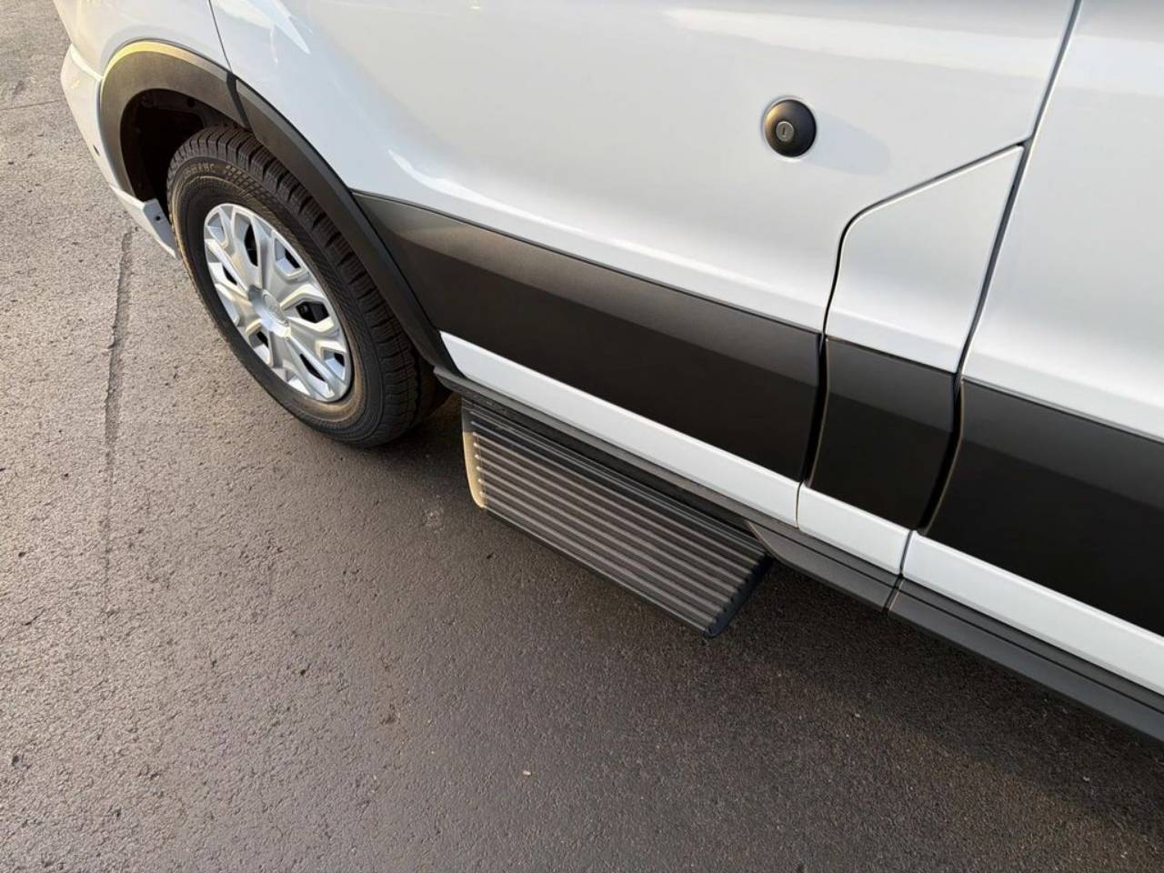 2025 Ford Transit Passenger Van XLT - Photo 12
