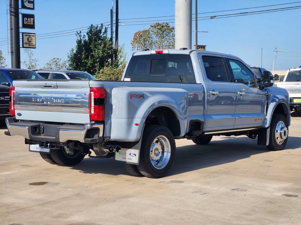 New 2026 Ford Super Duty F-450 King Ranch, photo 3