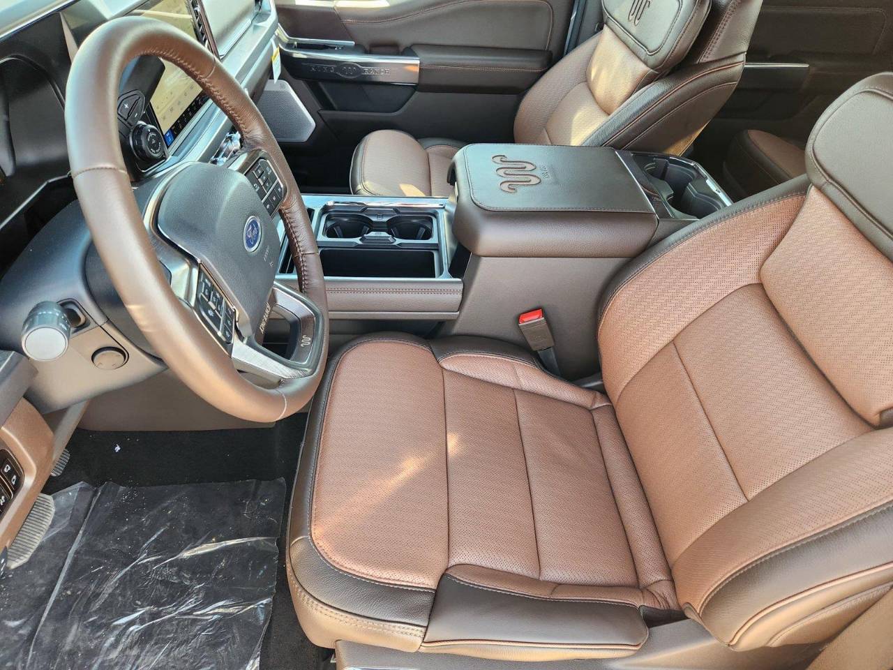 New 2026 Ford Super Duty F-450 King Ranch, photo 9