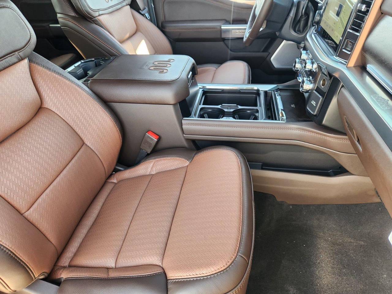 New 2026 Ford Super Duty F-450 King Ranch, photo 10