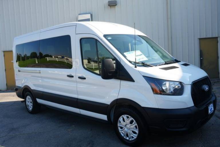 2026 Ford Transit Passenger Wagon XL