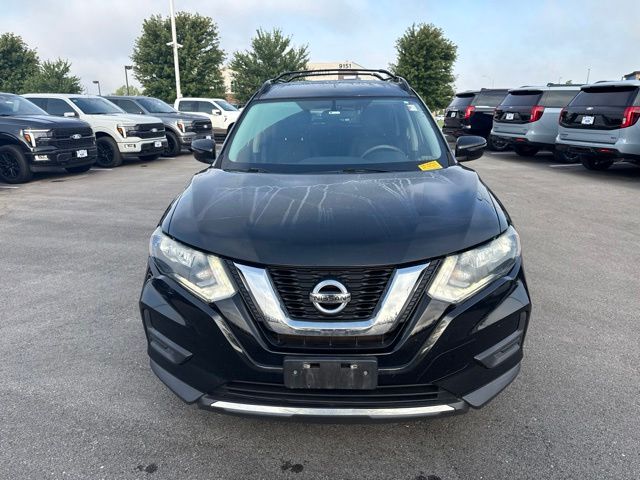 Used 2017 Nissan Rogue SV with VIN 5N1AT2MV7HC817159 for sale in Kansas City