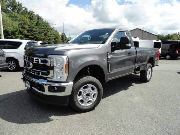 2026 Ford Super Duty F-350® XLT
