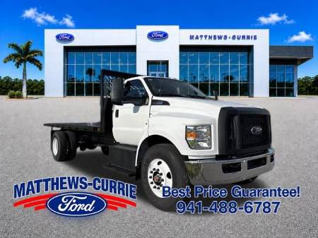 2027 Ford F-750SD Base