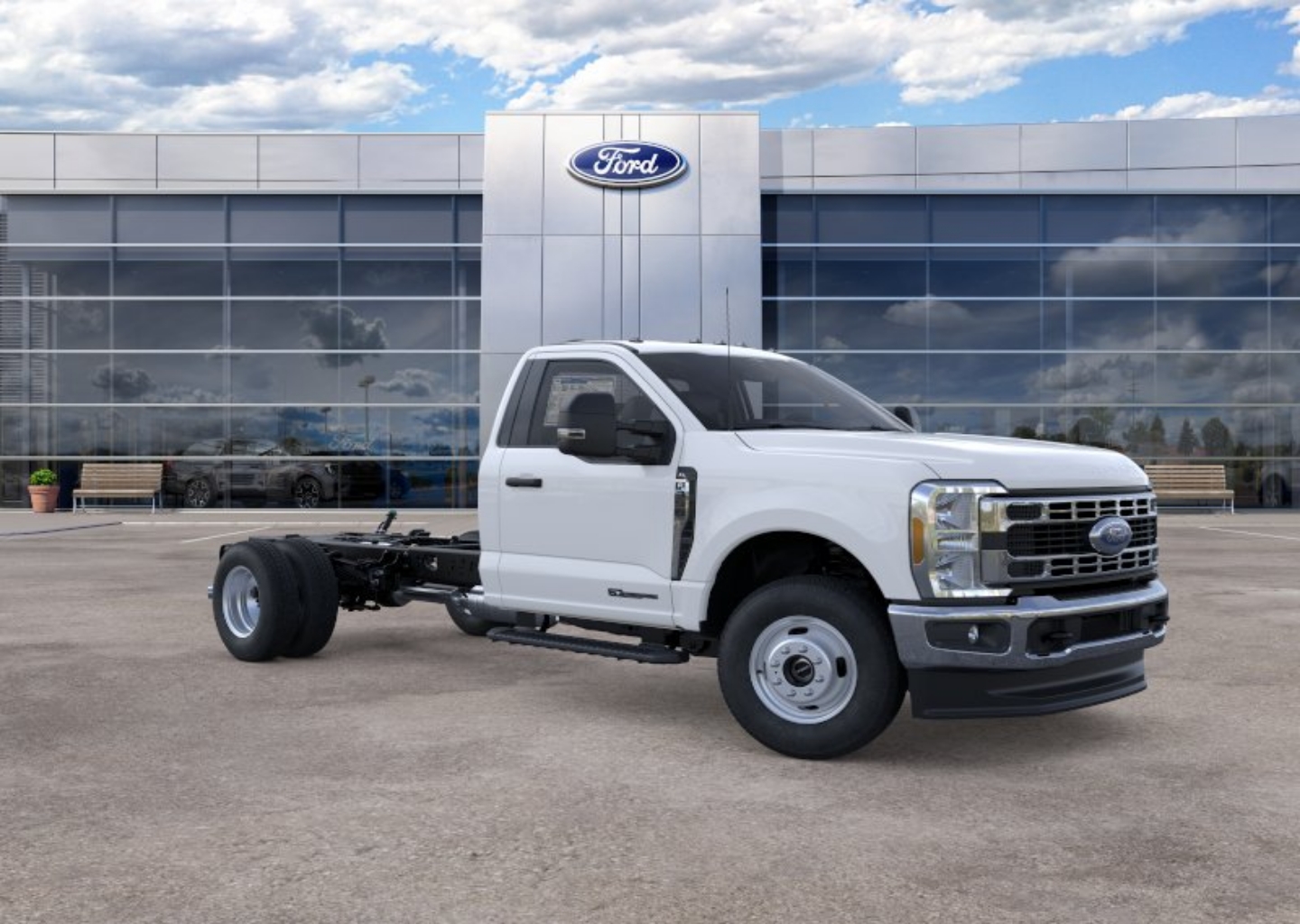 2026 Ford F-350 Super Duty Chassis Cab XL - Photo 7