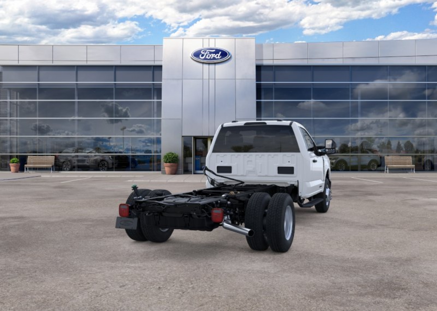 2026 Ford F-350 Super Duty Chassis Cab XL - Photo 8