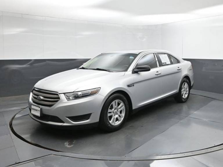 2018 Ford Taurus SE