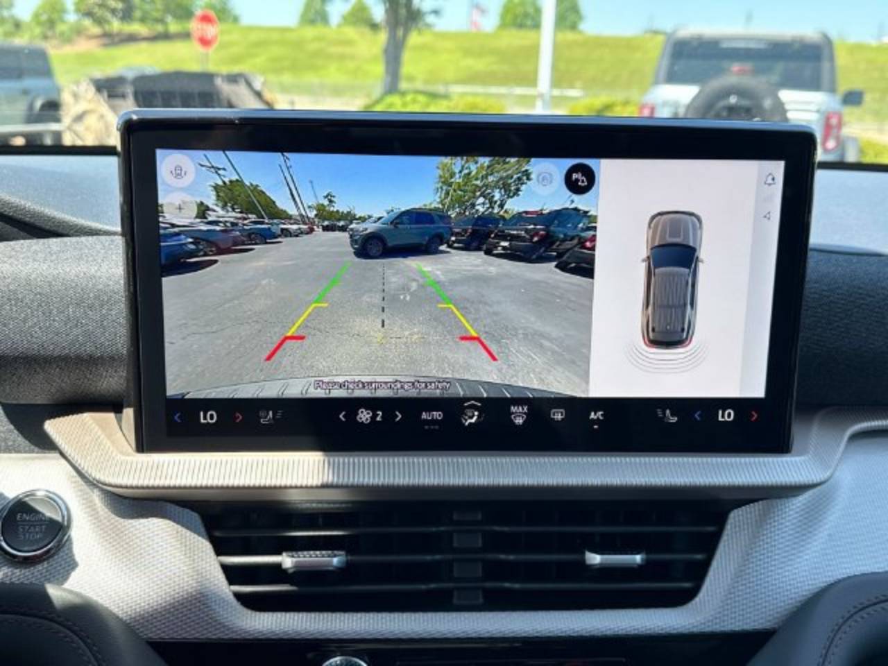 2025 Ford Explorer Active - Photo 14