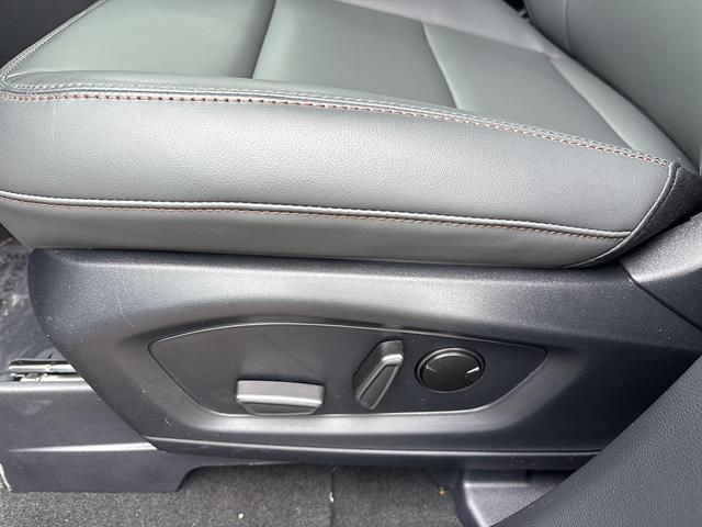 2026 Ford Explorer Active - Photo 11