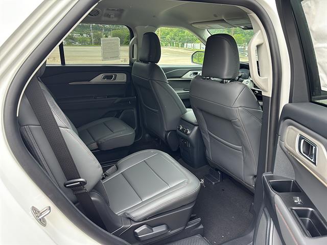 2026 Ford Explorer Active - Photo 18