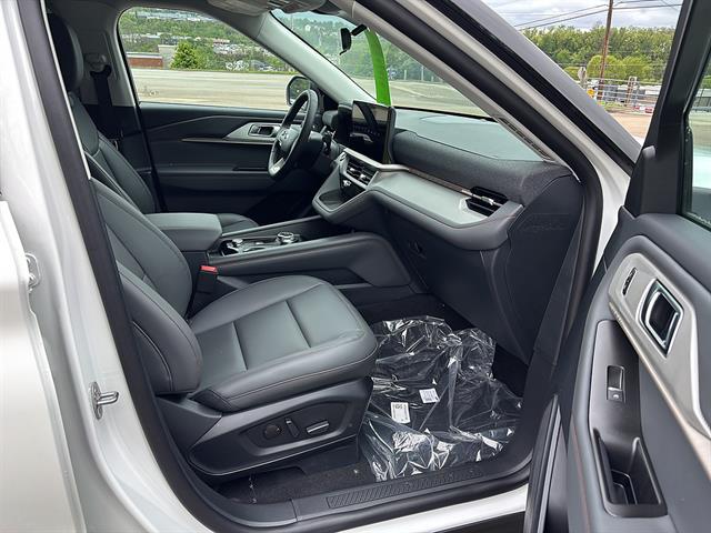 2026 Ford Explorer Active - Photo 19