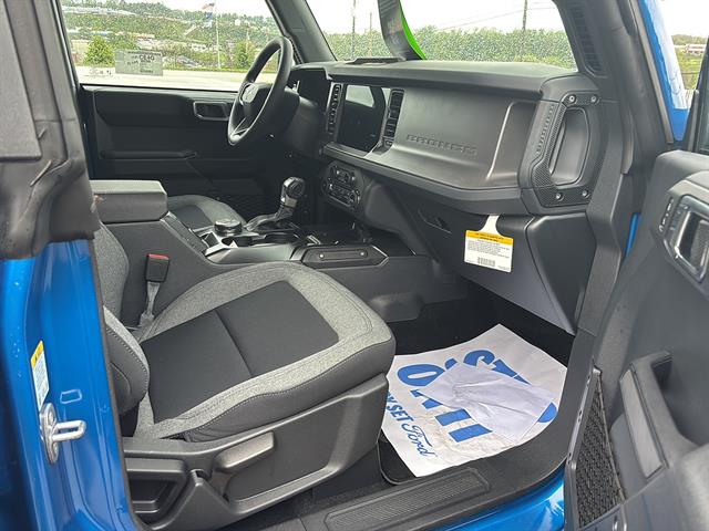 2025 Ford Bronco 4-Door Base - Photo 19