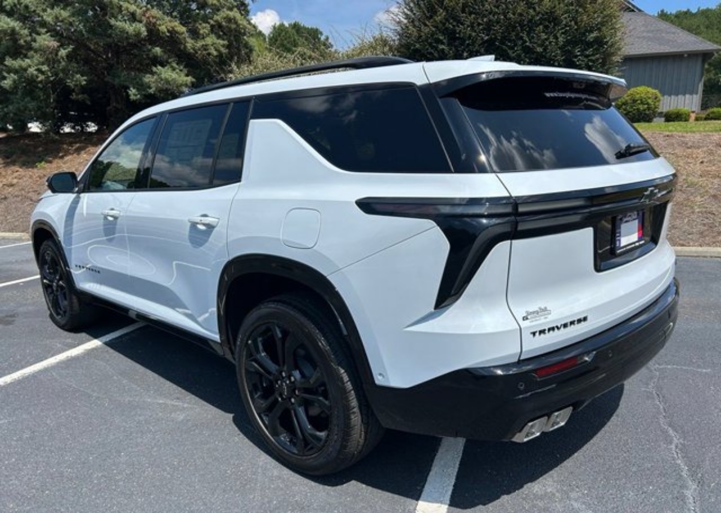 2027 Chevrolet Traverse RS - Photo 22