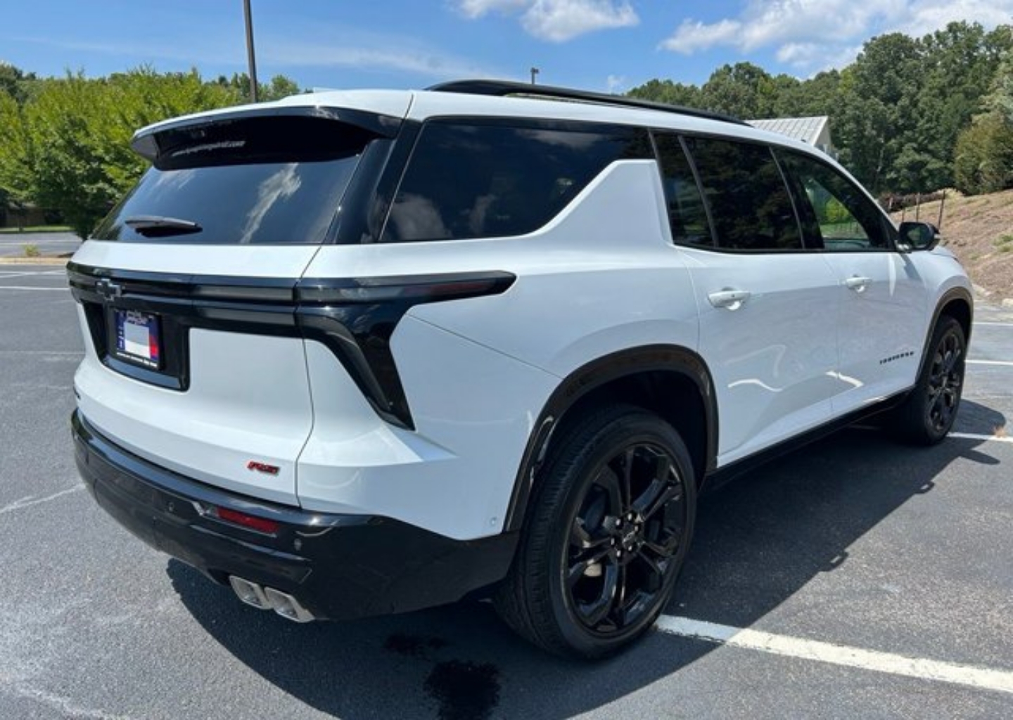 2027 Chevrolet Traverse RS - Photo 23