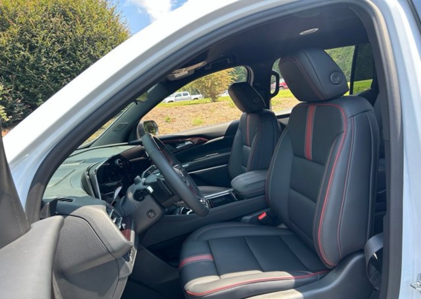 2027 Chevrolet Traverse RS - Photo 37