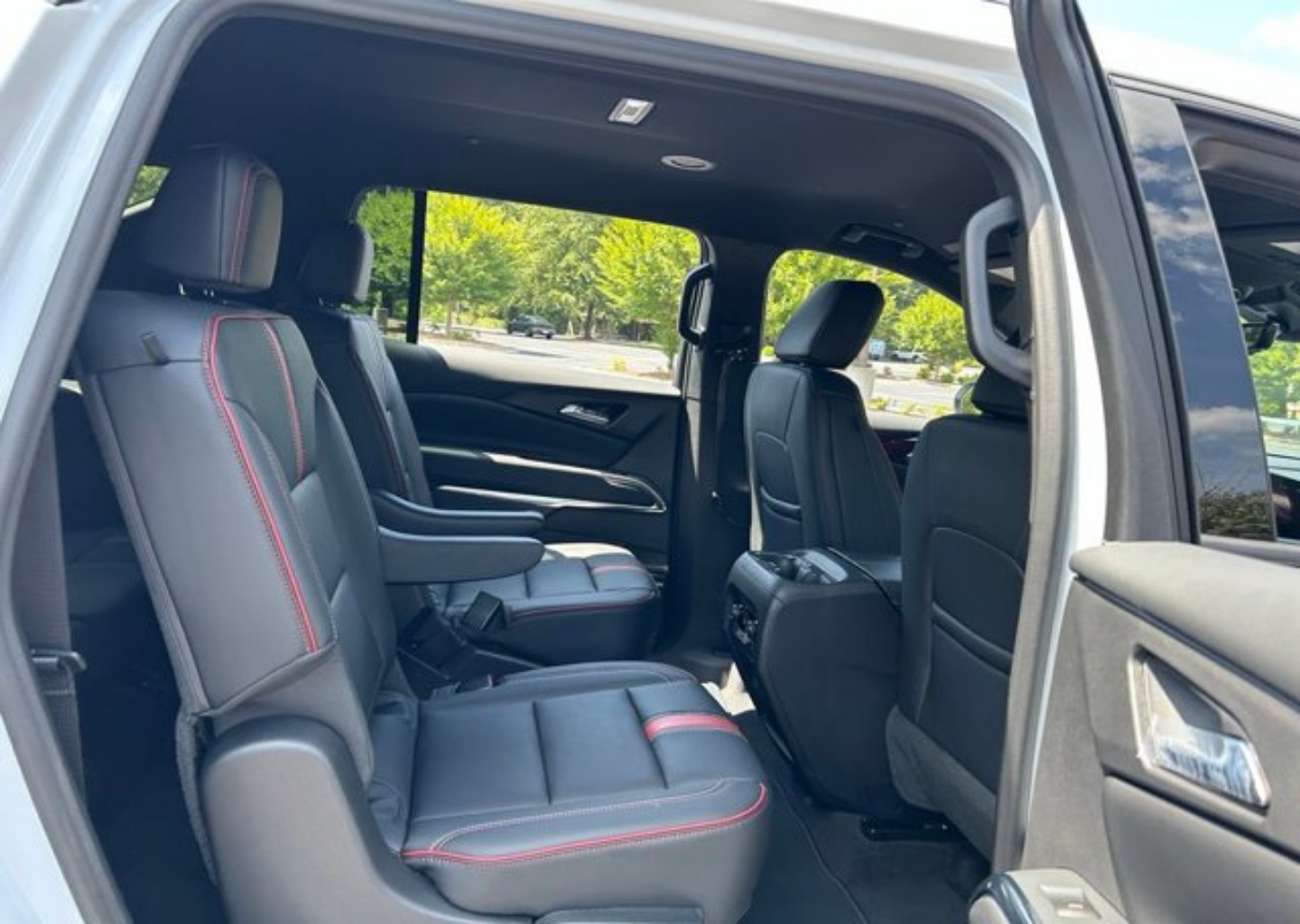 2027 Chevrolet Traverse RS - Photo 49