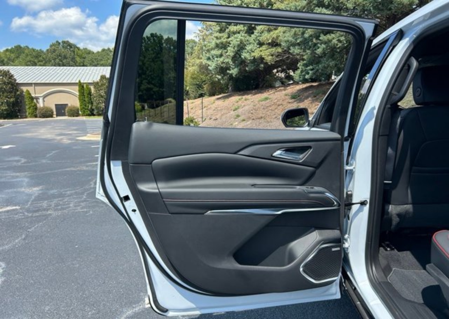 2027 Chevrolet Traverse RS - Photo 59