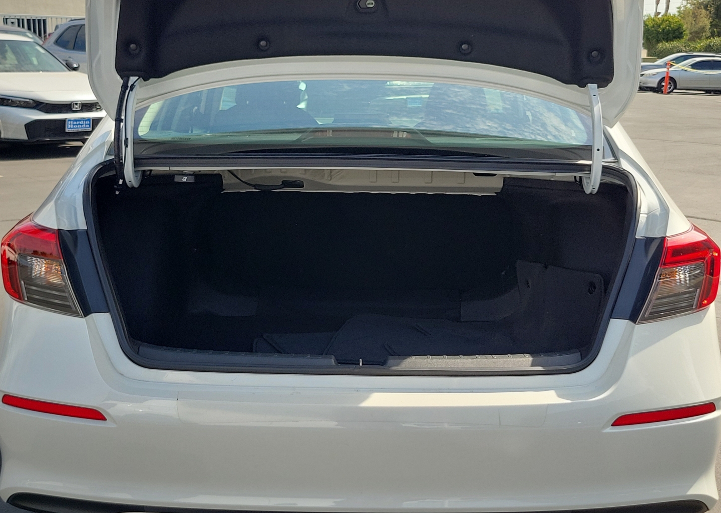 2024 Honda Civic LX - Photo 9