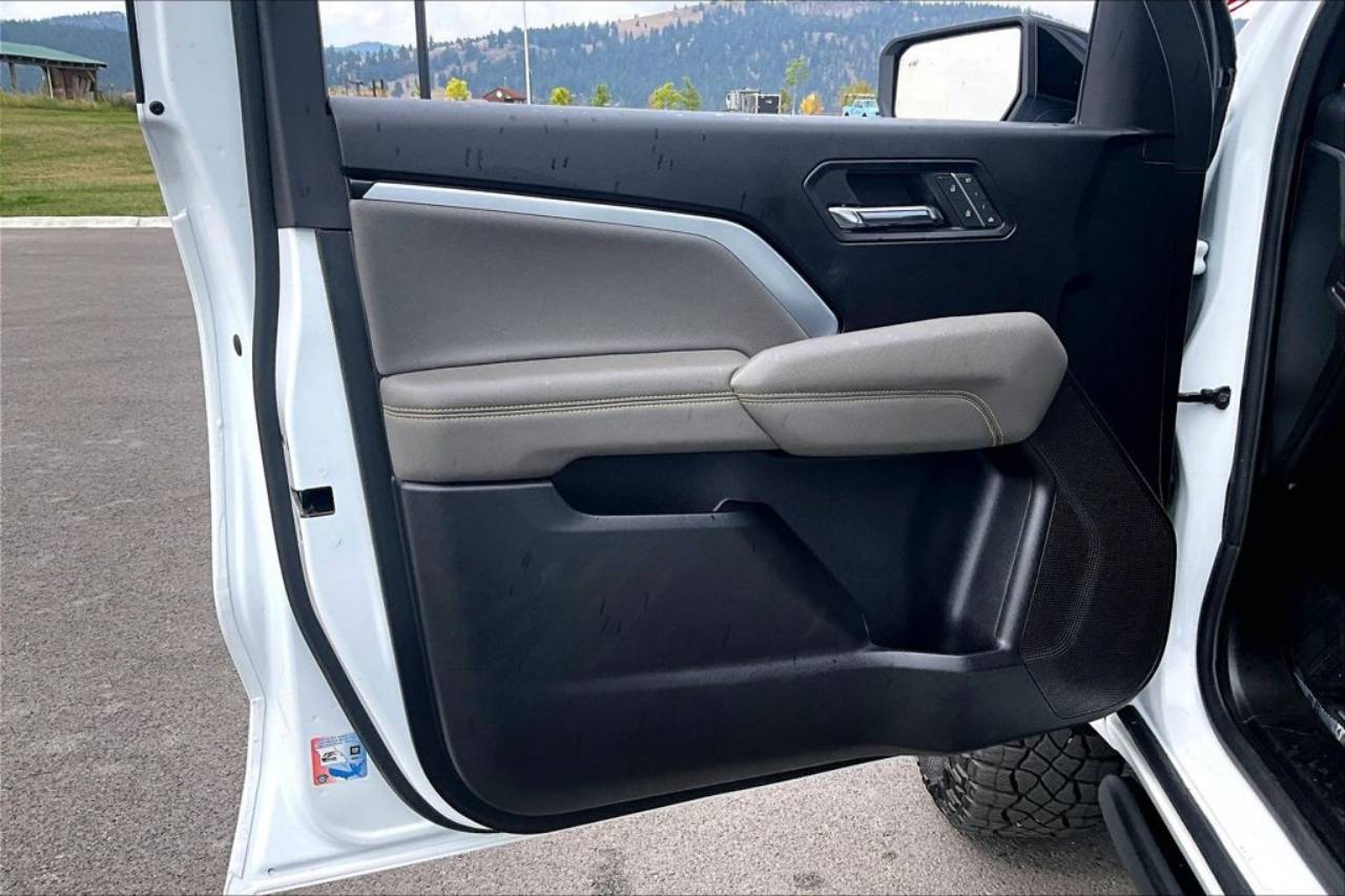 2024 Chevrolet Colorado ZR2 - Photo 24