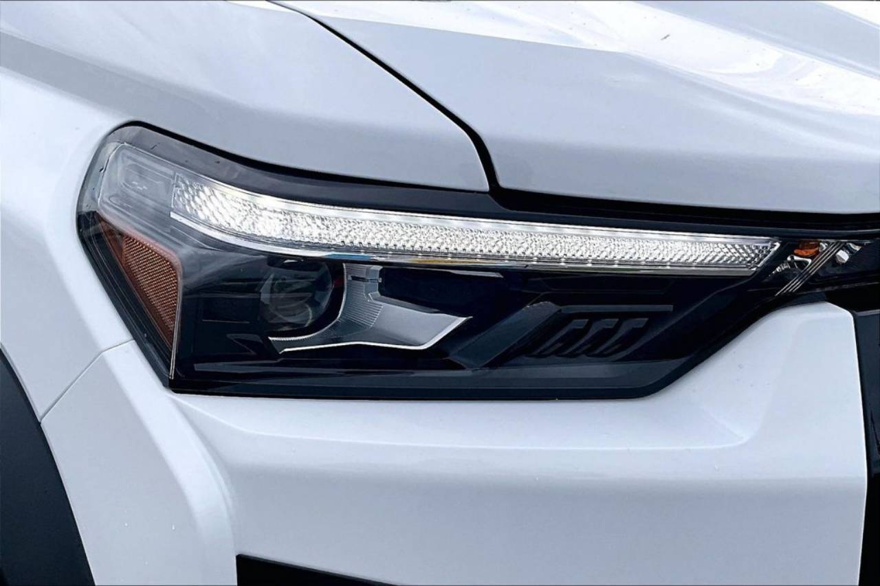 2024 Chevrolet Colorado ZR2 - Photo 30