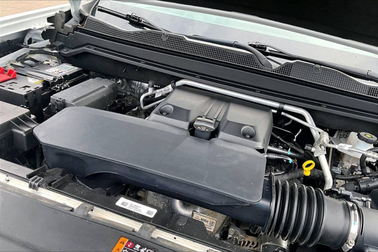 2024 Chevrolet Colorado ZR2 - Photo 35