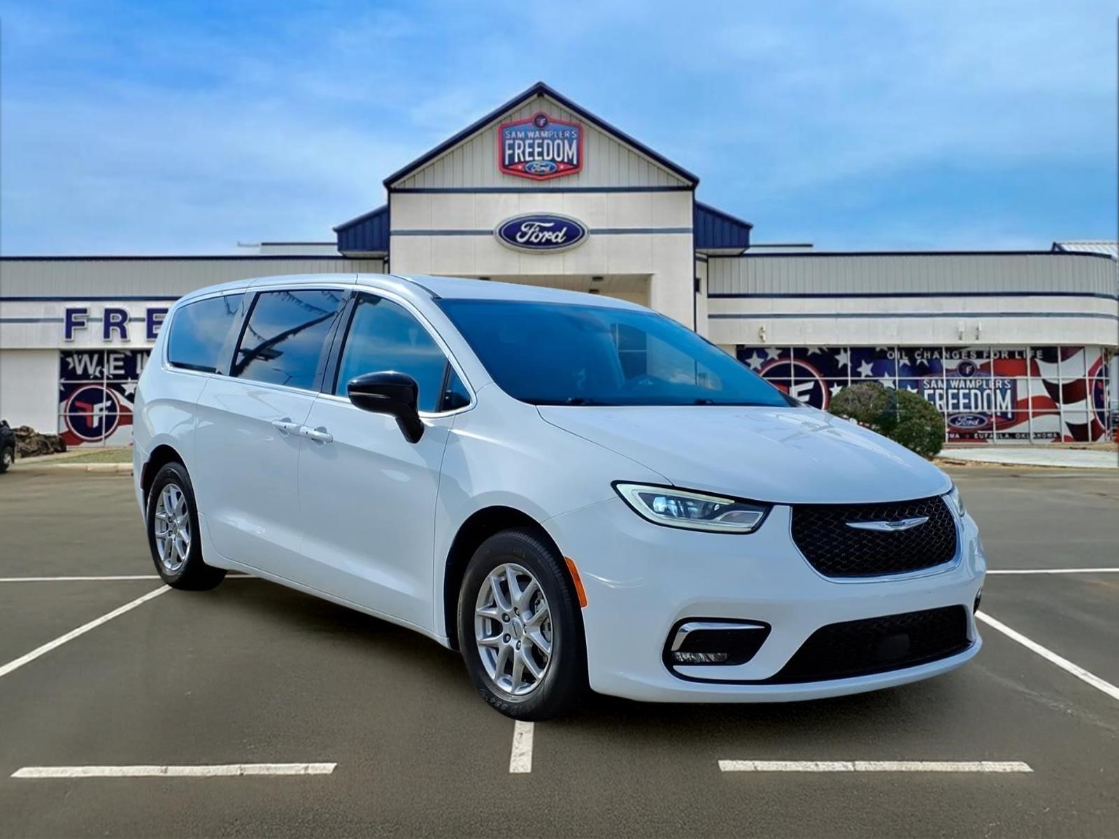 2024 Chrysler Pacifica