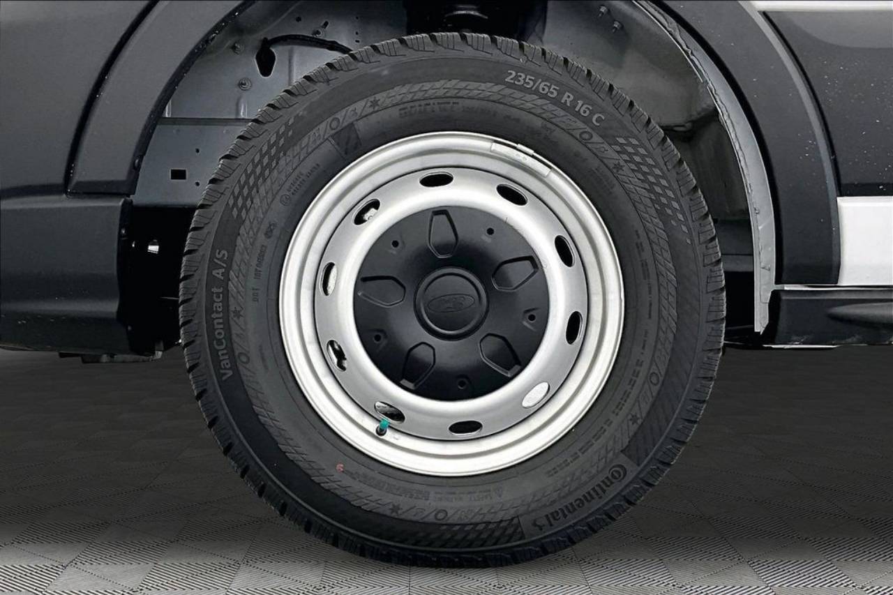 2026 Ford Transit Van Base - Photo 9