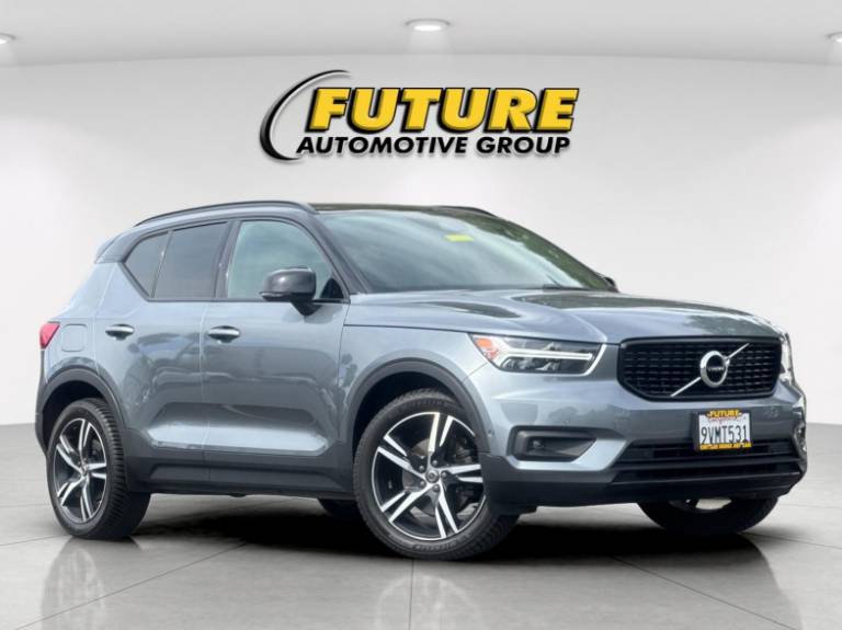 2019 Volvo XC40 R-Design