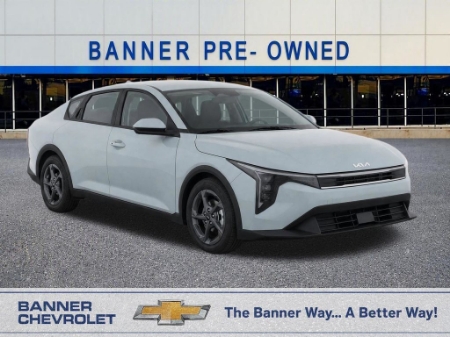 2025 Kia K4 LXS