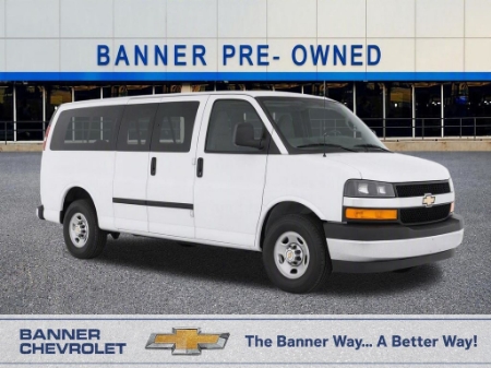 2025 Chevrolet Express 3500 LT