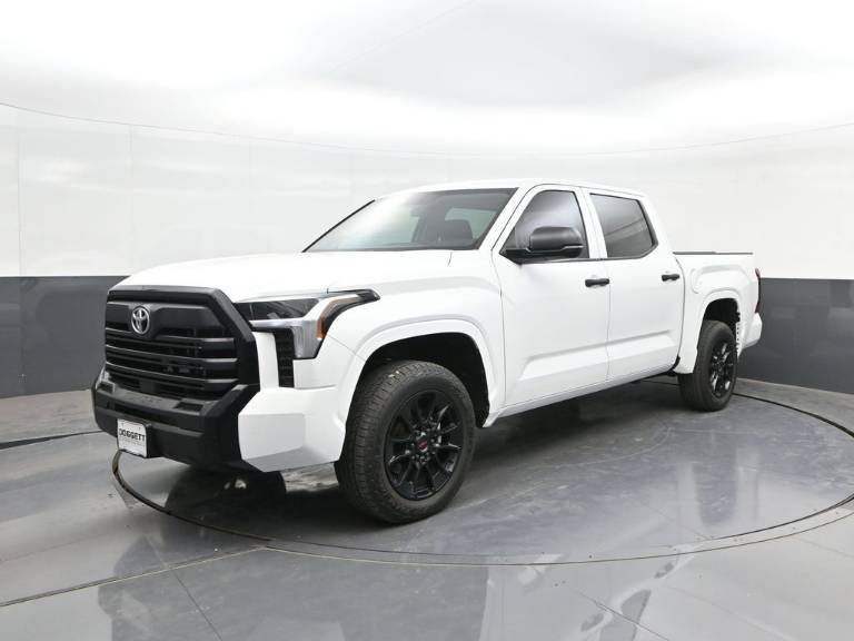 2024 Toyota Tundra 4WD SR