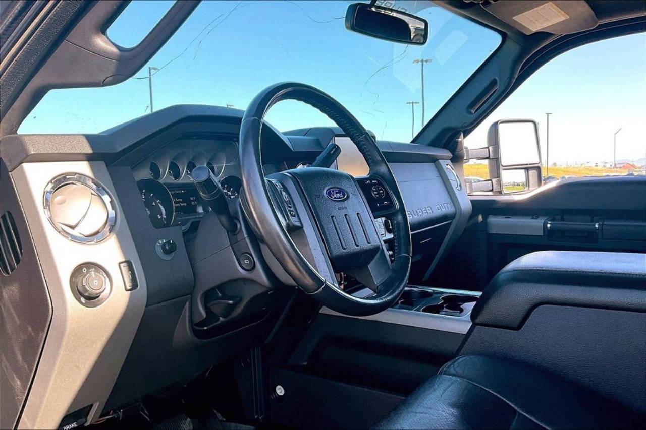 2016 Ford F-350 Super Duty Lariat - Photo 13