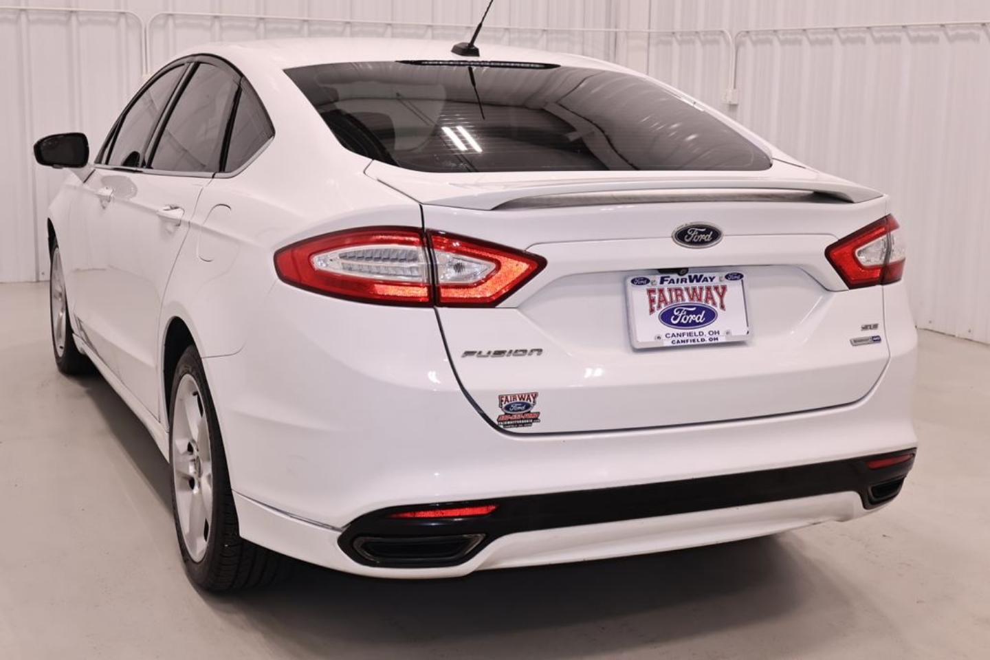 2016 Ford Fusion SE - Photo 7