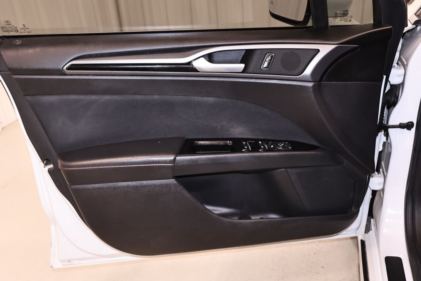 2016 Ford Fusion SE - Photo 10