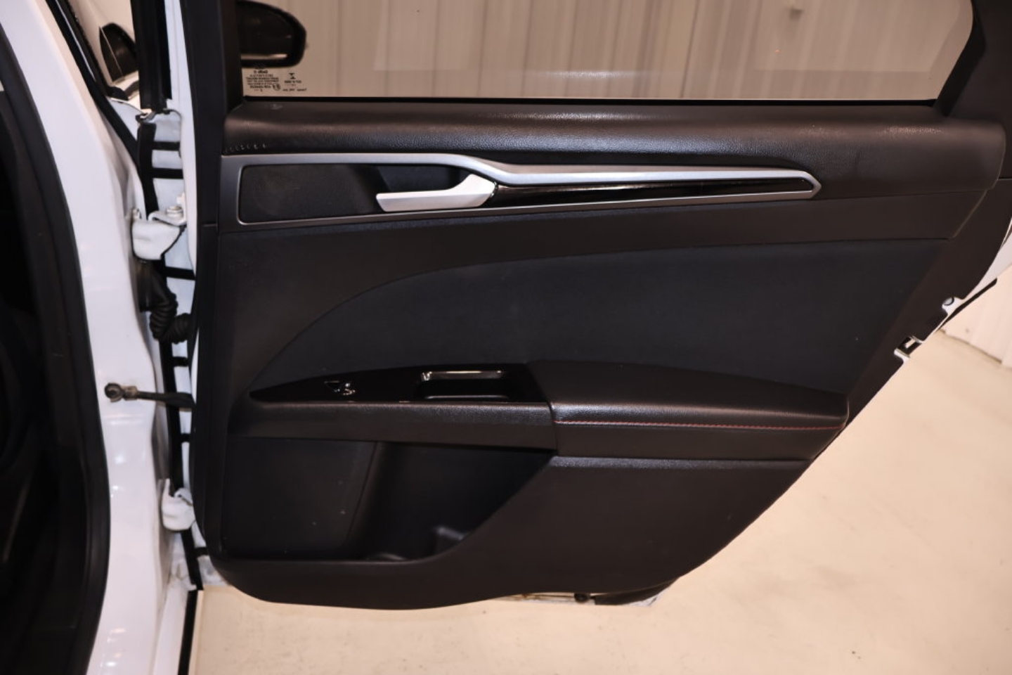 2016 Ford Fusion SE - Photo 15