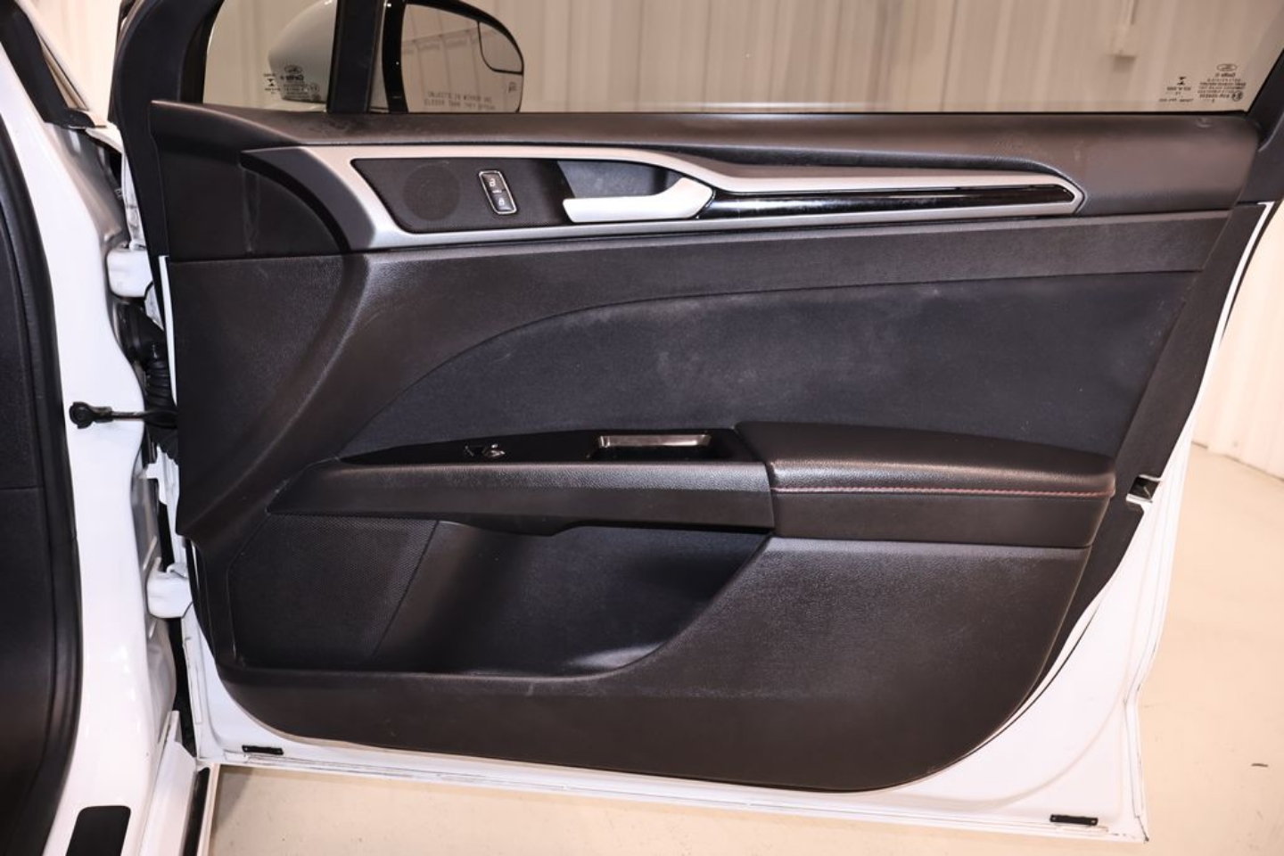 2016 Ford Fusion SE - Photo 17