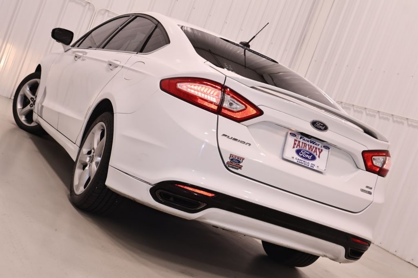 2016 Ford Fusion SE - Photo 24