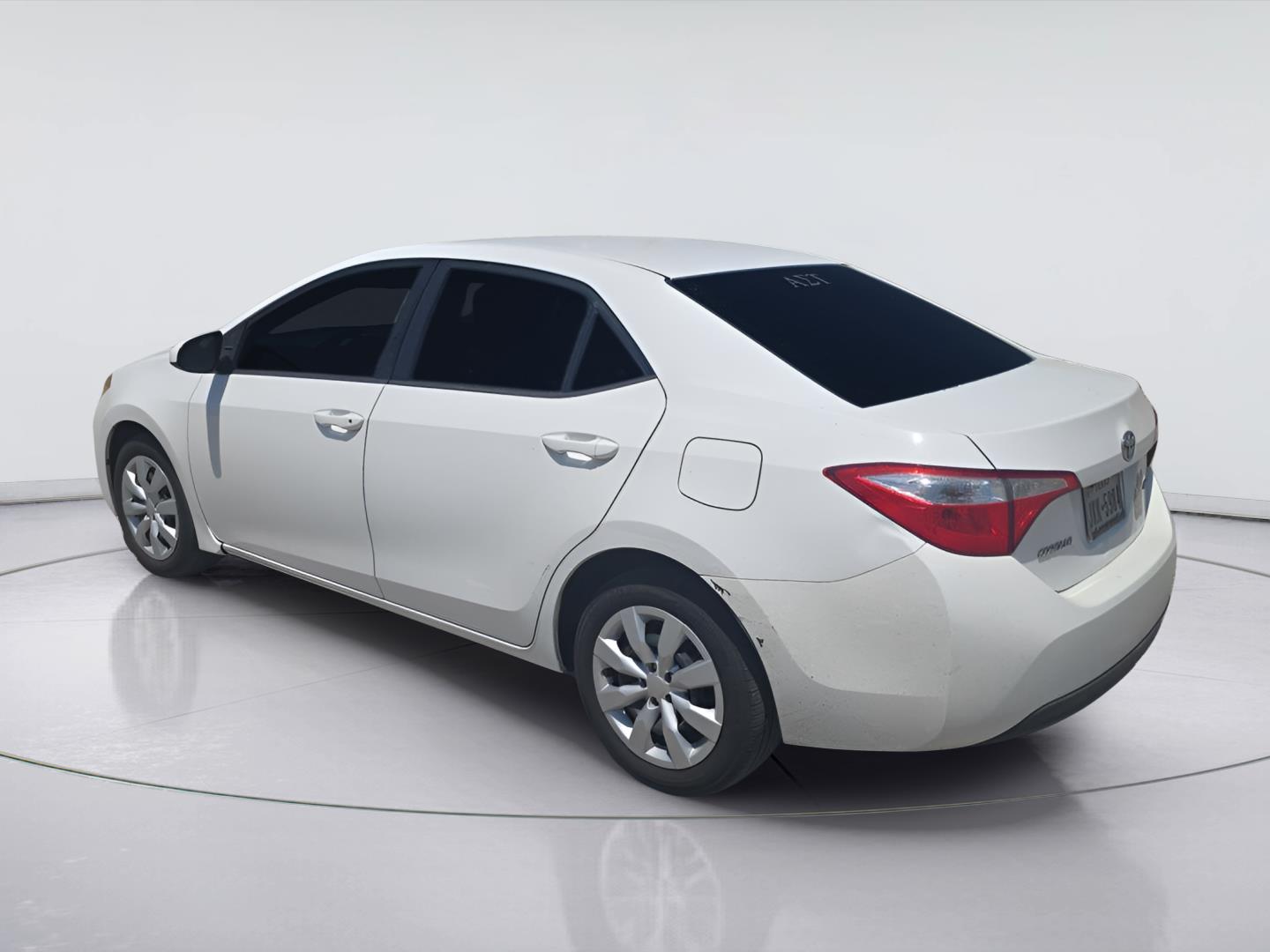 Used 2015 Toyota Corolla LE with VIN 5YFBURHE7FP271797 for sale in San Antonio, TX