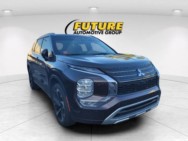 2023 Mitsubishi Outlander SEL