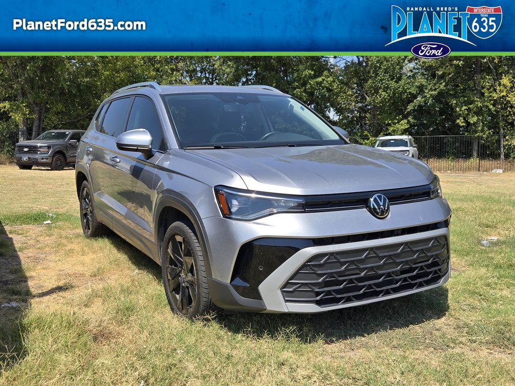 2025 Volkswagen Taos SE