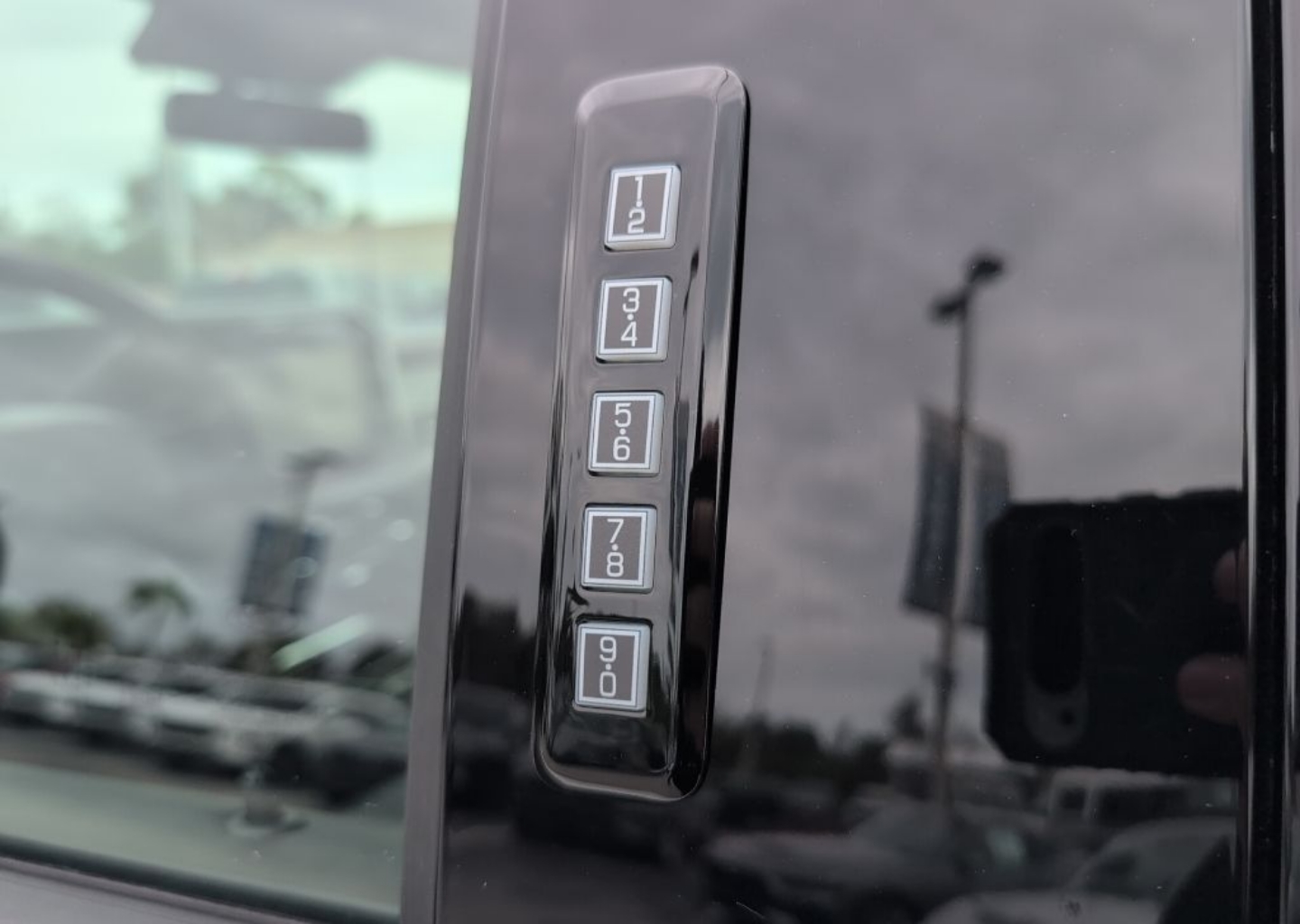 2026 Ford F-250 Super Duty Platinum - Photo 8