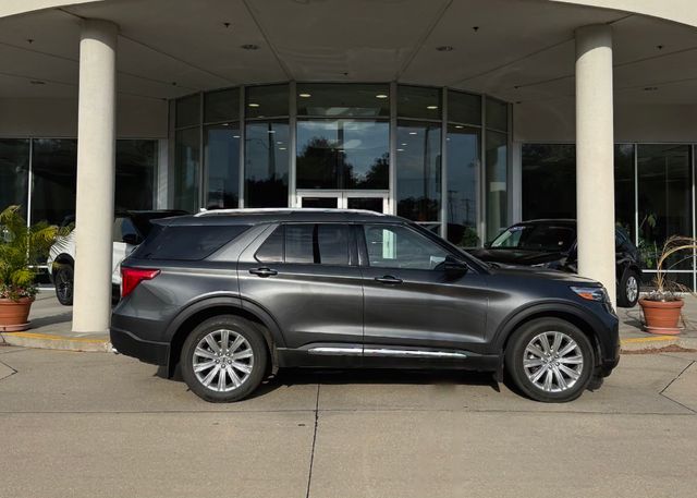 2020 Ford Explorer