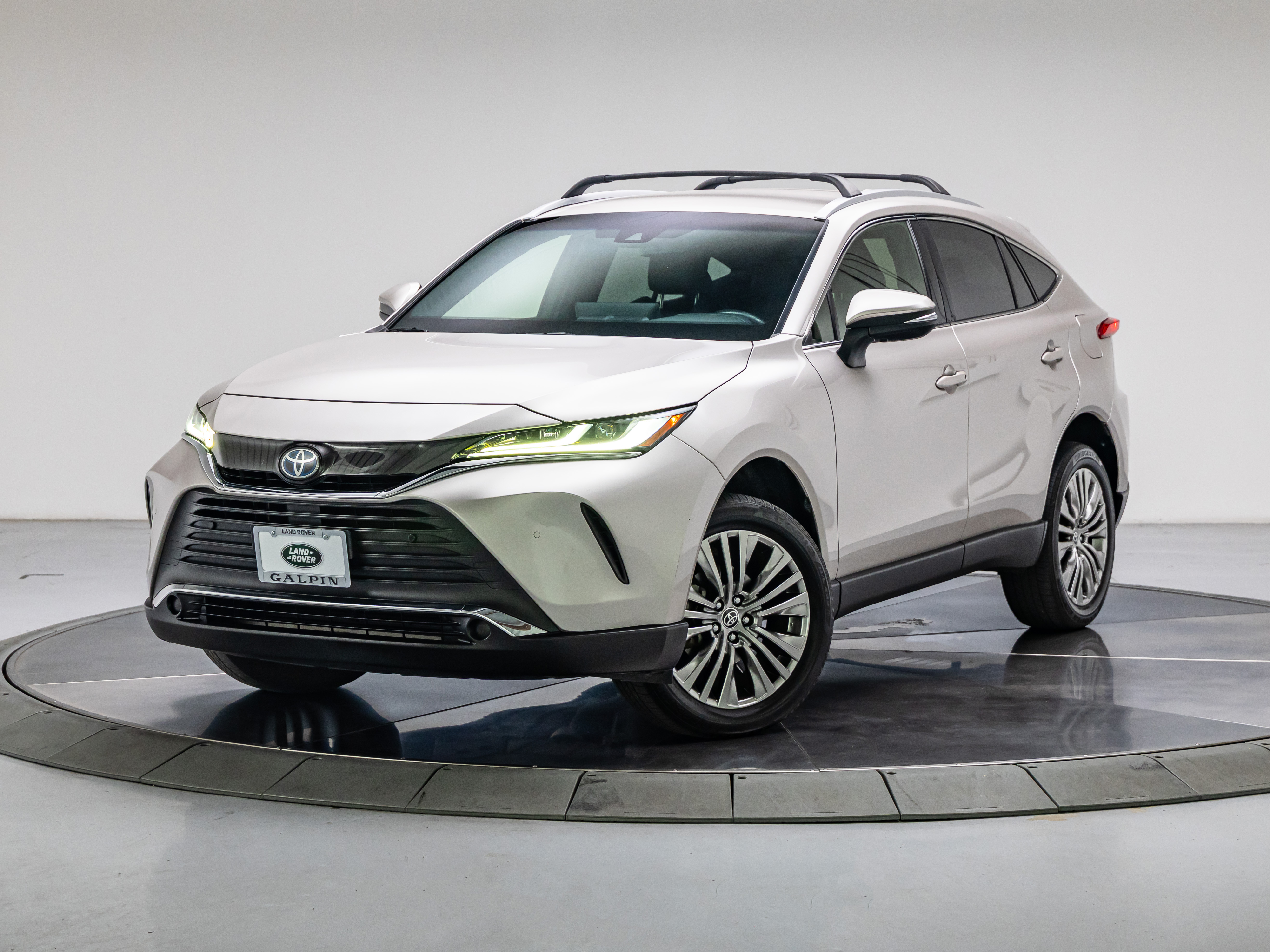 Used 2022 Toyota Venza XLE
