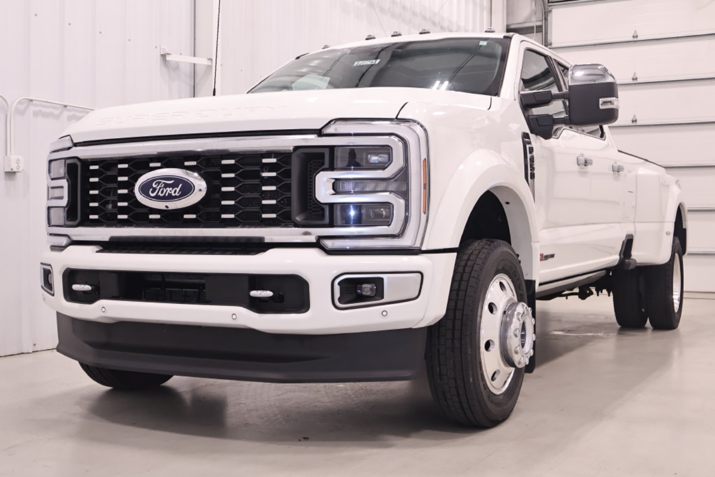 2024 Ford F-450 Super Duty Limited - Photo 6