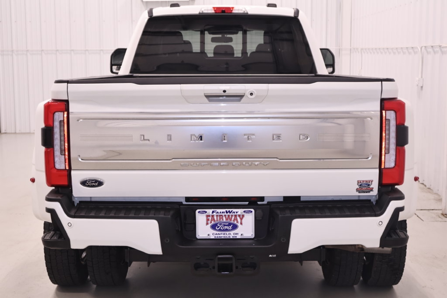 2024 Ford F-450 Super Duty Limited - Photo 9