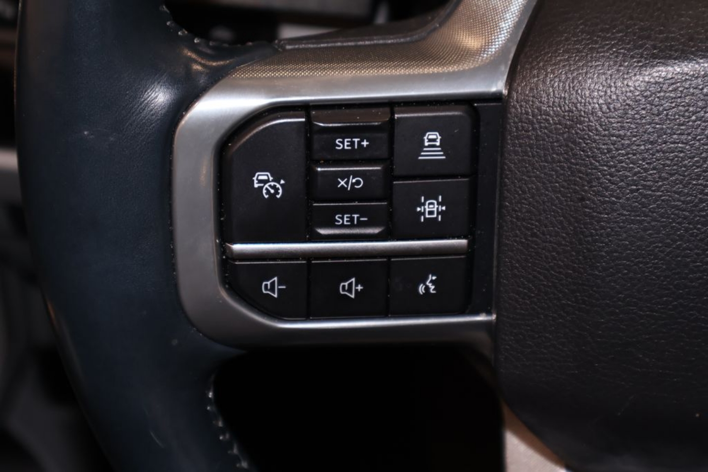 2024 Ford F-450 Super Duty Limited - Photo 25