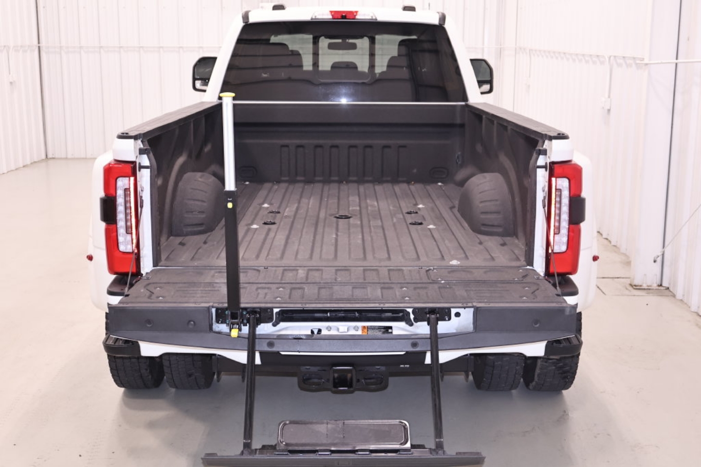 2024 Ford F-450 Super Duty Limited - Photo 46