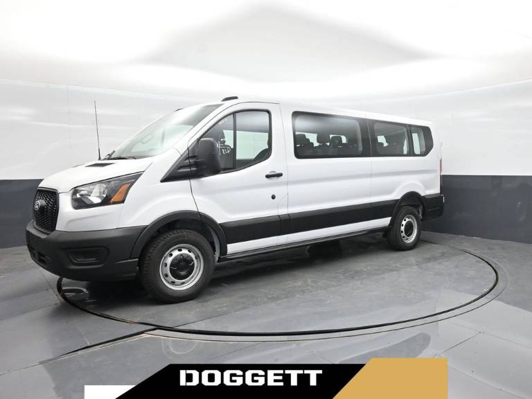 2026 Ford Transit Passenger Wagon XL