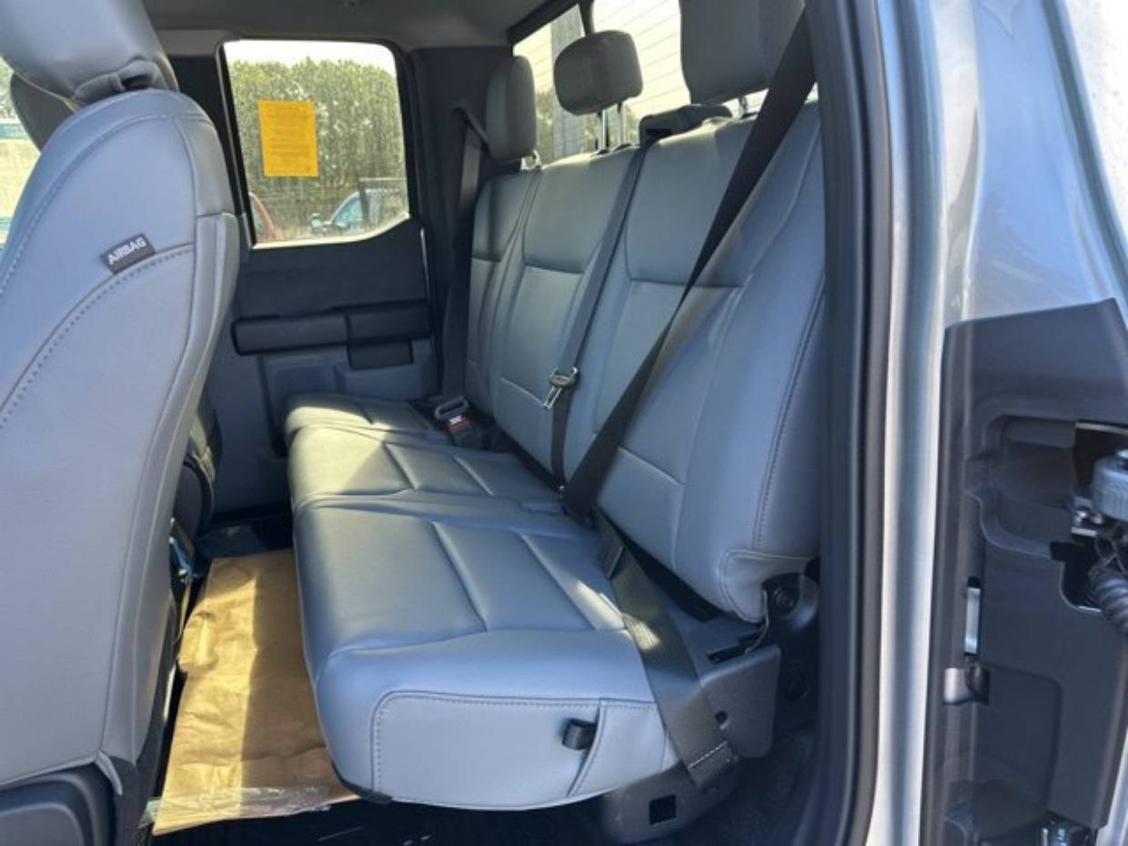 2026 Ford F-550 Super Duty Chassis Cab XL - Photo 10