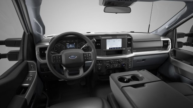 2026 Ford F-550 Super Duty Chassis Cab XLT - Photo 7